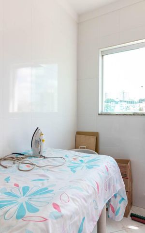 Casa à venda com 177m², 3 quartos e 6 vagas Casa à venda com 177m², 3 quartos e 6 vagasÁrea de Serviço