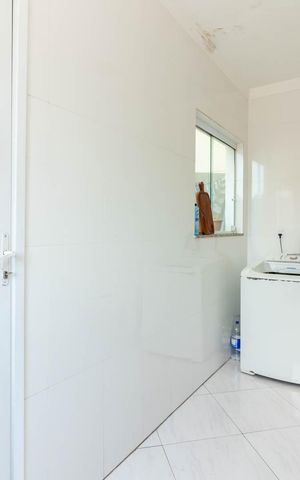 Casa à venda com 177m², 3 quartos e 6 vagas Casa à venda com 177m², 3 quartos e 6 vagasÁrea de Serviço