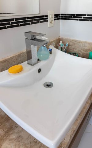 Casa à venda com 177m², 3 quartos e 6 vagas Casa à venda com 177m², 3 quartos e 6 vagasBanheiro da Suíte 3