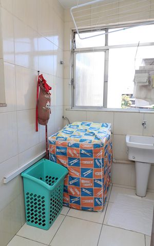 Apartamento à venda com 75m², 2 quartos e 1 vagaÁrea de Serviço