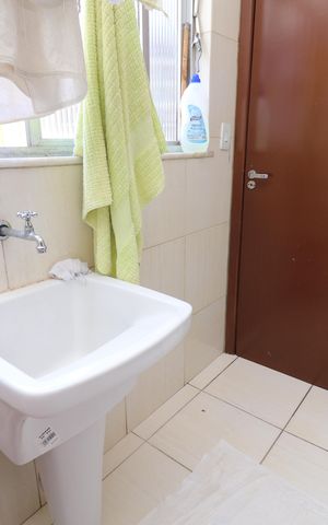 Apartamento à venda com 75m², 2 quartos e 1 vagaÁrea de Serviço
