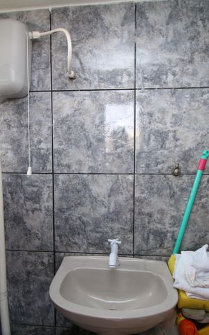 Casa à venda com 200m², 3 quartos e sem vagaBanheiro de serviço