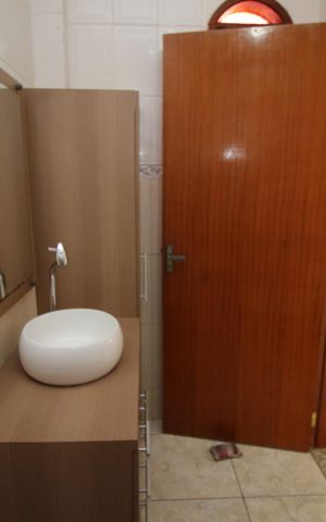 Casa à venda com 200m², 3 quartos e sem vagaBanheiro da Suíte