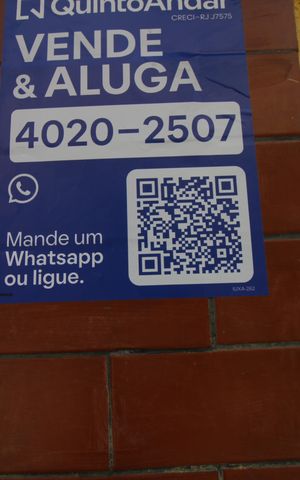 Casa à venda com 200m², 3 quartos e sem vagaFachada da casa e Placa