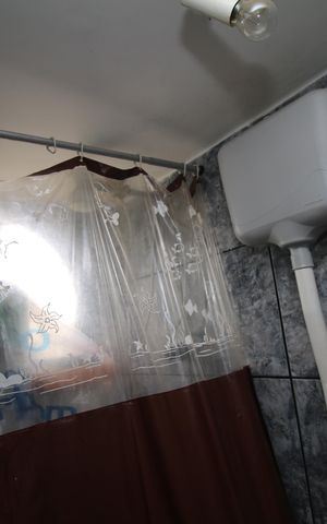 Casa à venda com 200m², 3 quartos e sem vagaBanheiro de serviço