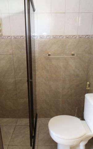 Casa à venda com 200m², 3 quartos e sem vagaBanheiro