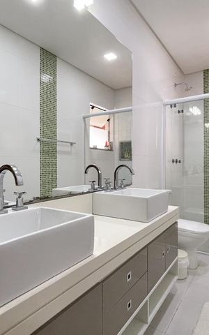 Casa à venda com 415m², 3 quartos e 6 vagasBanheiro - Suíte 2