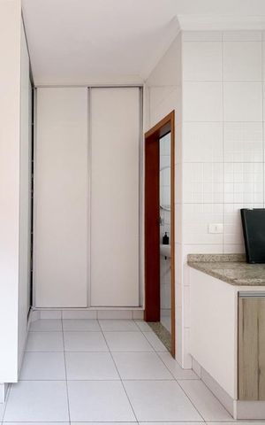 Casa à venda com 415m², 3 quartos e 6 vagasÁrea de Serviço