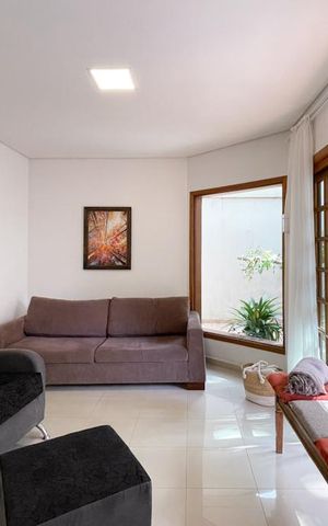 Casa à venda com 415m², 3 quartos e 6 vagasSala de Estar