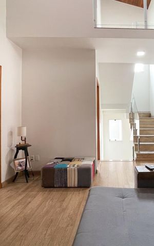 Casa à venda com 415m², 3 quartos e 6 vagasSala de TV