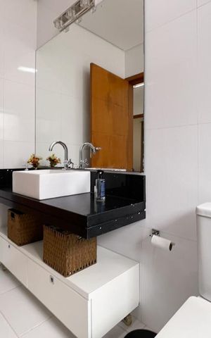 Casa à venda com 415m², 3 quartos e 6 vagasBanheiro Social