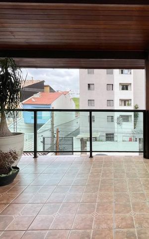 Casa à venda com 415m², 3 quartos e 6 vagasSacada - Suíte 2