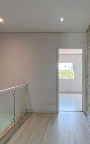 Casa à venda com 213m², 4 quartos e 2 vagas Casa à venda com 213m², 4 quartos e 2 vagasAcesso - Quartos