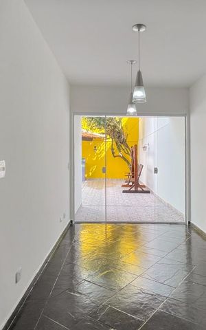 Casa à venda com 213m², 4 quartos e 2 vagas Casa à venda com 213m², 4 quartos e 2 vagasSala de Jantar