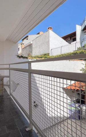 Casa à venda com 213m², 4 quartos e 2 vagas Casa à venda com 213m², 4 quartos e 2 vagasSacada - Quarto 1