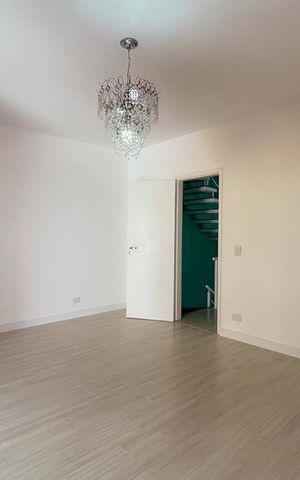 Casa à venda com 213m², 4 quartos e 2 vagas Casa à venda com 213m², 4 quartos e 2 vagasQuarto 1