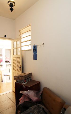 Casa à venda com 270m², 5 quartos e 6 vagasQuarto de Serviço