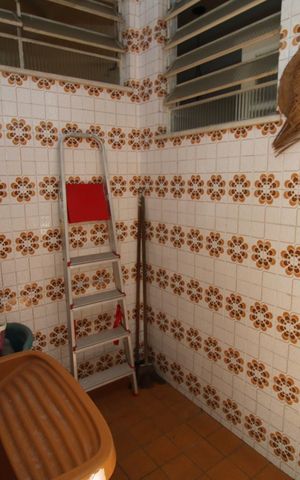 Casa à venda com 270m², 5 quartos e 6 vagasÁrea de Serviço