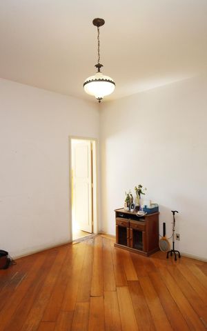 Casa à venda com 270m², 5 quartos e 6 vagasQuarto 1 Suíte