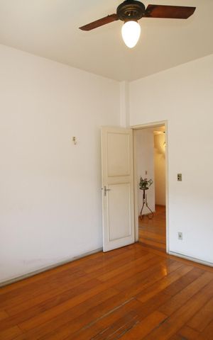 Casa à venda com 270m², 5 quartos e 6 vagasQuarto 3