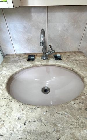 Apartamento à venda com 70m², 2 quartos e 1 vaga Apartamento à venda com 70m², 2 quartos e 1 vagaBanheiro