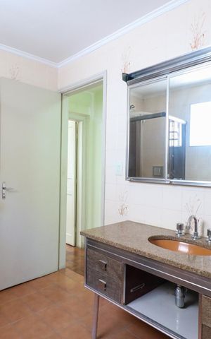 Casa para alugar com 110m², 2 quartos e 1 vaga Casa para alugar com 110m², 2 quartos e 1 vagaBanheiro