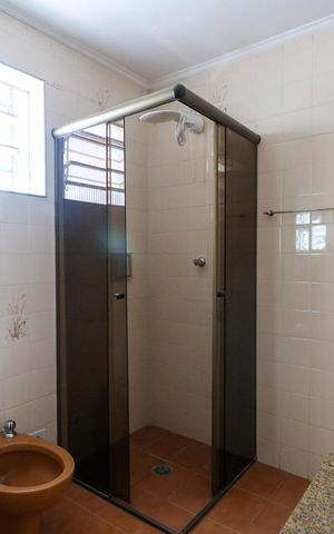 Casa para alugar com 110m², 2 quartos e 1 vaga Casa para alugar com 110m², 2 quartos e 1 vagaBanheiro