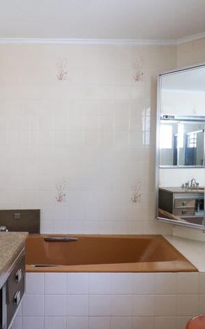 Casa para alugar com 110m², 2 quartos e 1 vaga Casa para alugar com 110m², 2 quartos e 1 vagaBanheiro