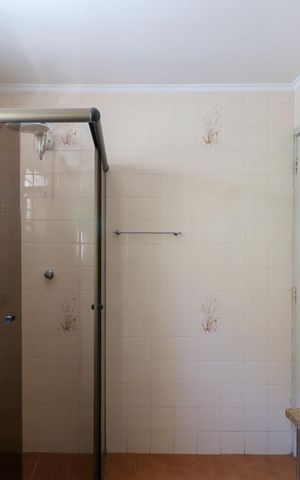 Casa para alugar com 110m², 2 quartos e 1 vaga Casa para alugar com 110m², 2 quartos e 1 vagaBanheiro