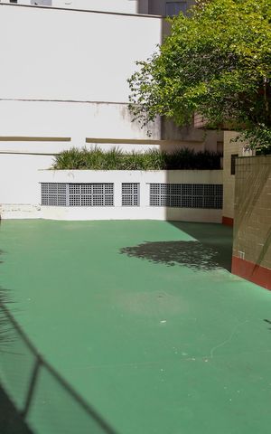Apartamento à venda com 226m², 4 quartos e 2 vagas Apartamento à venda com 226m², 4 quartos e 2 vagasQuadra Esportiva