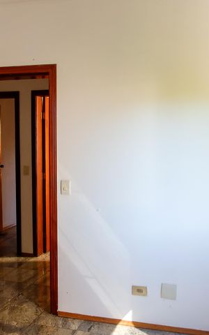 Apartamento à venda com 226m², 4 quartos e 2 vagas Apartamento à venda com 226m², 4 quartos e 2 vagasQuarto 4 - Suíte