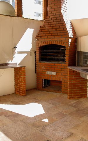 Apartamento à venda com 226m², 4 quartos e 2 vagas Apartamento à venda com 226m², 4 quartos e 2 vagasÁrea comum - Churrasqueira