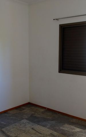 Apartamento à venda com 226m², 4 quartos e 2 vagas Apartamento à venda com 226m², 4 quartos e 2 vagasQuarto 3 - Suíte