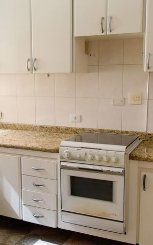 Apartamento à venda com 226m², 4 quartos e 2 vagas Apartamento à venda com 226m², 4 quartos e 2 vagasCozinha