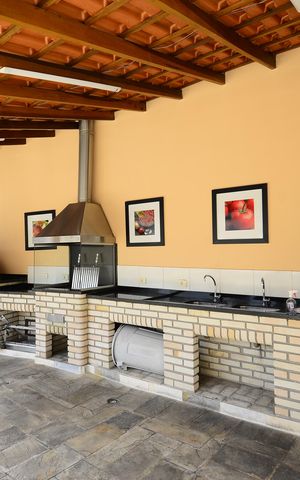 Apartamento à venda com 213m², 3 quartos e 3 vagasChurrasqueira