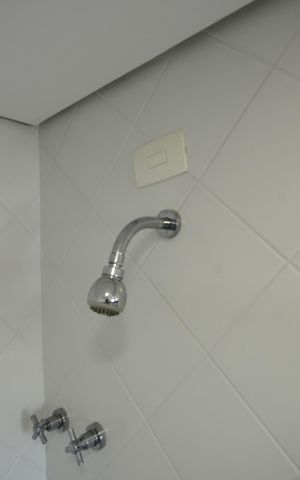Apartamento à venda com 213m², 3 quartos e 3 vagasBanheiro da Suíte 2