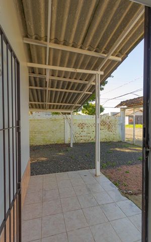 Casa à venda com 86m², 3 quartos e sem vaga Casa à venda com 86m², 3 quartos e sem vagaQuintal