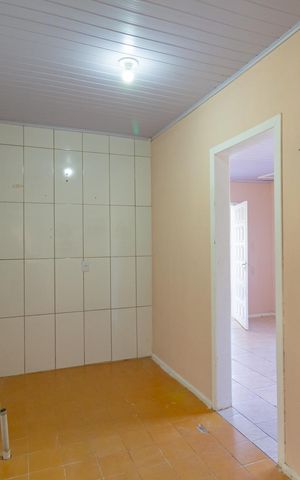 Casa à venda com 86m², 3 quartos e sem vaga Casa à venda com 86m², 3 quartos e sem vagaCozinha