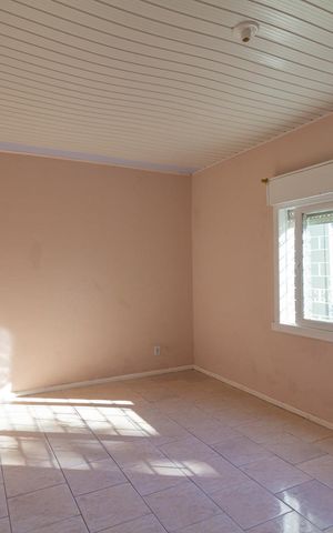 Casa à venda com 86m², 3 quartos e sem vaga Casa à venda com 86m², 3 quartos e sem vagaQuarto 3