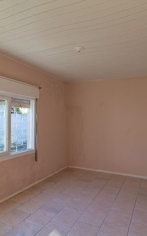Casa à venda com 86m², 3 quartos e sem vaga Casa à venda com 86m², 3 quartos e sem vagaQuarto 3