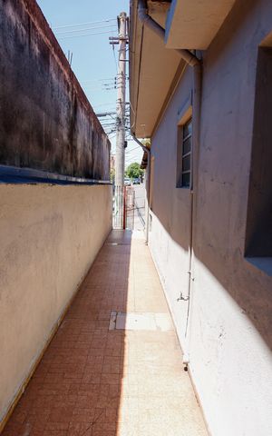 Casa à venda com 146m², 2 quartos e 2 vagas Casa à venda com 146m², 2 quartos e 2 vagasCorredor