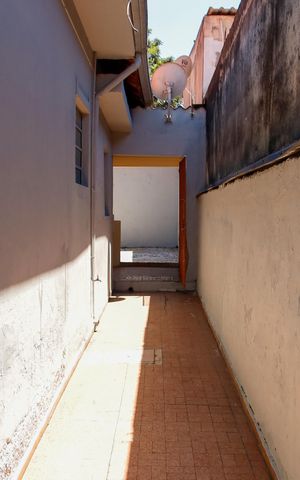 Casa à venda com 146m², 2 quartos e 2 vagas Casa à venda com 146m², 2 quartos e 2 vagasCorredor