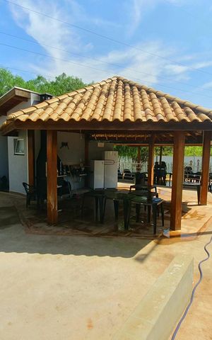 Casa de condomínio para alugar com 252m², 4 quartos e 6 vagas Casa de condomínio para alugar com 252m², 4 quartos e 6 vagasÁrea Condominial