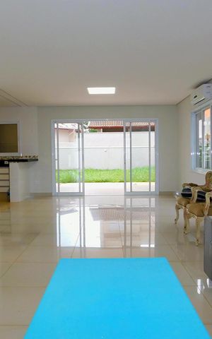 Casa de condomínio para alugar com 252m², 4 quartos e 6 vagasSala