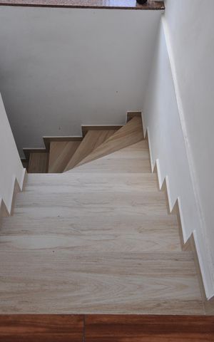 Casa à venda com 280m², 3 quartos e 1 vagaEscada