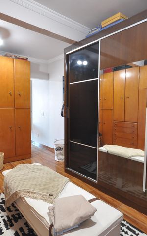 Casa à venda com 280m², 3 quartos e 1 vagaCloset