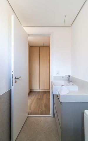 Apartamento à venda com 74m², 2 quartos e 1 vaga Apartamento à venda com 74m², 2 quartos e 1 vagaBanheiro da Suíte 1