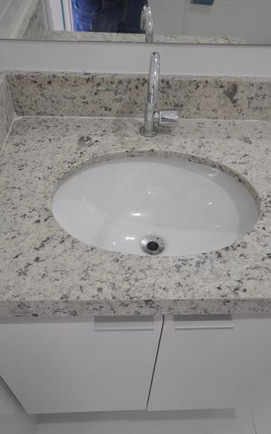 Apartamento para alugar com 44m², 2 quartos e sem vagaBanheiro