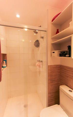 Apartamento à venda com 112m², 2 quartos e 2 vagas Apartamento à venda com 112m², 2 quartos e 2 vagasBanheiro da Suíte 2
