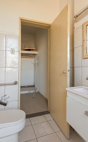 Apartamento para alugar com 47m², 1 quarto e sem vaga Apartamento para alugar com 47m², 1 quarto e sem vagaBanheiro da suíte